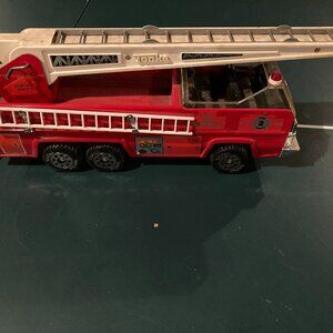 Vintage Tonka Fire Truck - Metal Double Ladder 1980's